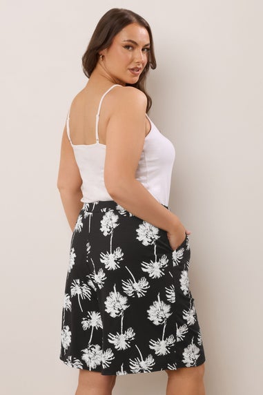 Yours Curve Black & White Palm Tree Shorts