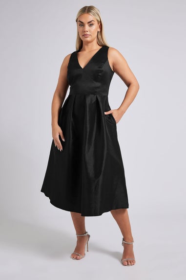 Yours London Curve Black Pleated V-Neck Midi Prom Dress