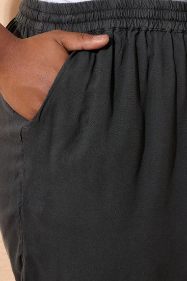 Yours Curve Black Chambray Shorts