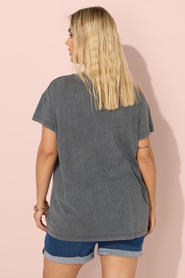 Yours Curve Grey Acid Wash Daisy Heart Print T-Shirt