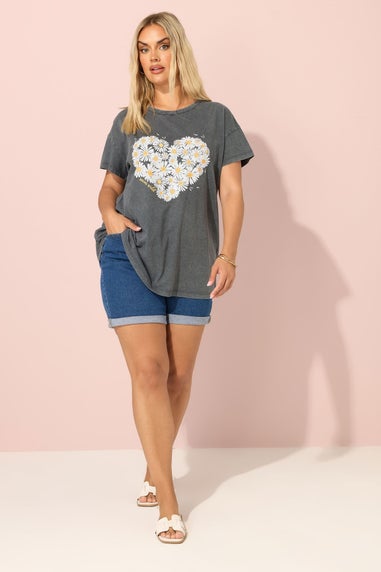 Yours Curve Grey Acid Wash Daisy Heart Print T-Shirt