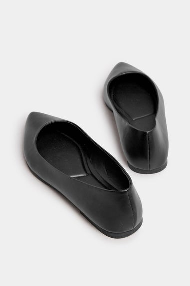 Yours Black Pointed Ballet Pumps In Wide E Fit