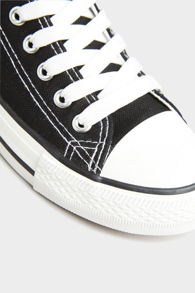 Yours Black Canvas Low Trainers In Wide Fit