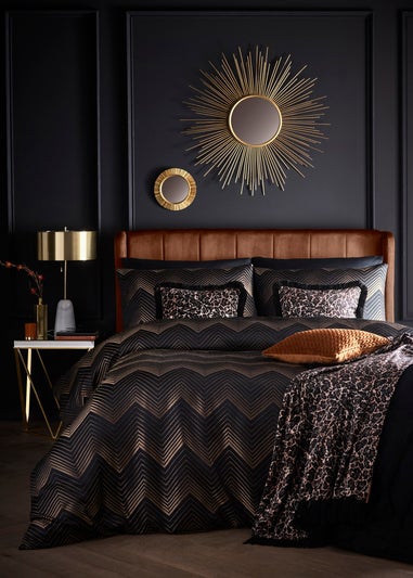 Laurence Llewelyn-Bowen Josephine Velvet Gold Throw