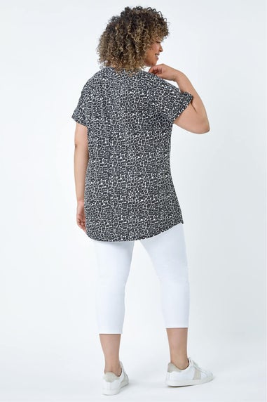 Roman Black Curve Pleat Front Printed V-Neck Stretch Top