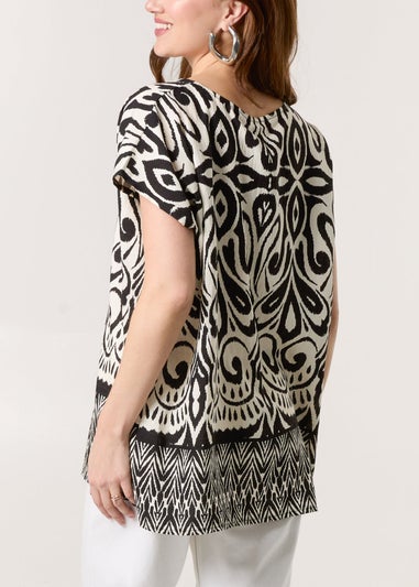 Blue Vanilla Black Round Neck Top With Abstract Print