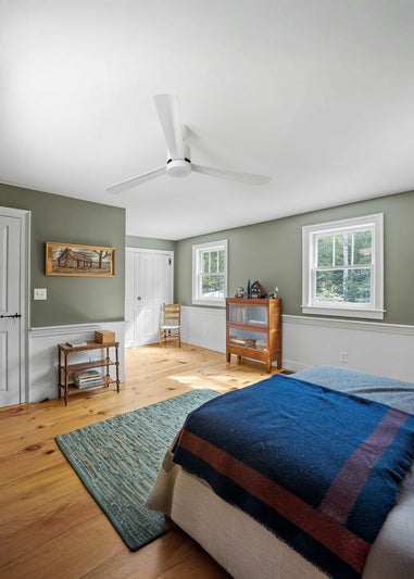 ValueLights 52 Inch White Ceiling Fan with Remote Control Integrated LED