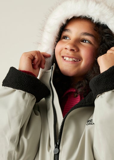 Regatta White Kids' Changing Robe (Age 3-13 years)