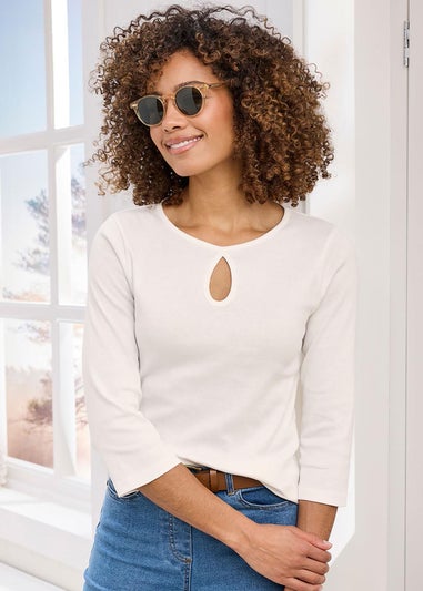 Cotton Traders Ivory Wrinkle Free 3/4 Sleeve Key Hole Neck Top