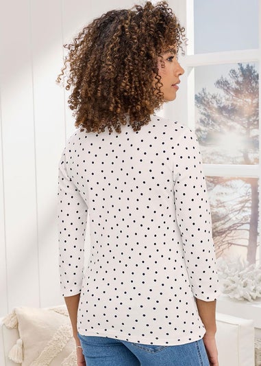 Cotton Traders Ivory Wrinkle Free 3/4 Sleeve Spot Scoop Neck Top