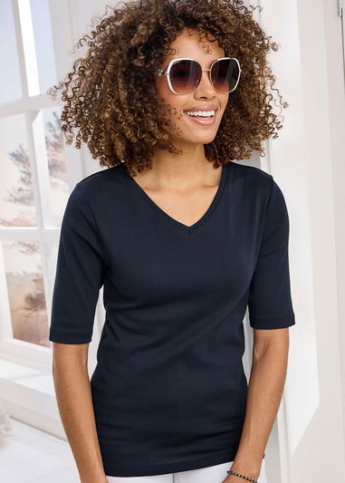 Cotton Traders Navy Wrinkle Free 1/2 Sleeve V Neck Top