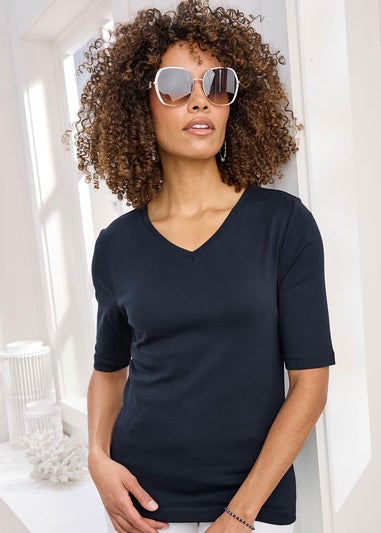 Cotton Traders Navy Wrinkle Free 1/2 Sleeve V Neck Top