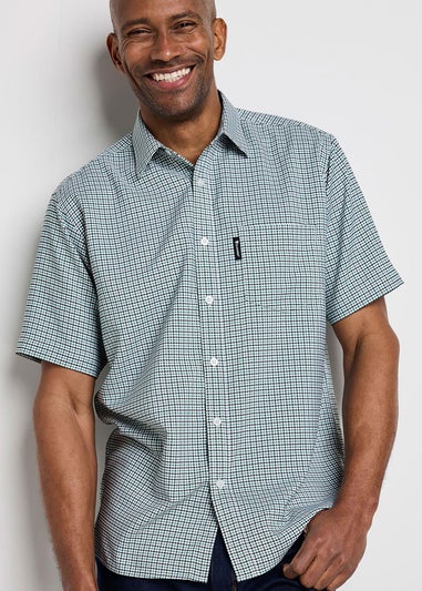Cotton Traders Fresh Pear Guinness TM 1/2 Short Sleeve Soft Touch Gingham Shirt