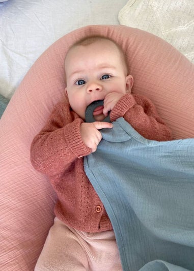 Babymoov Doomoo Blue Muslin Breastfeeding cape Mum n Play