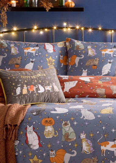 Furn Halloween Pawty Printed Reversible Multicolour Duvet Set