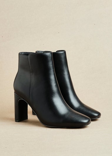 Linzi Glance Black Faux Leather Block Heel Ankle Boot