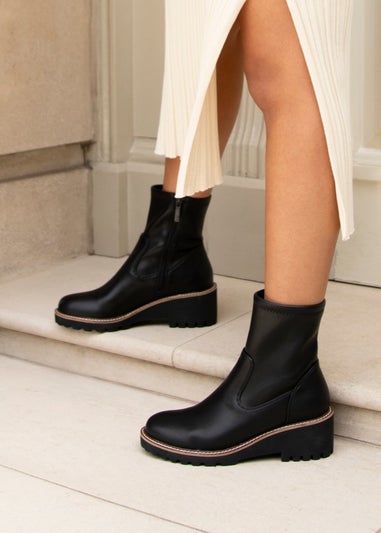 Linzi Trish Black Faux Leather Wedged Heel Ankle Boot