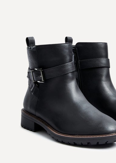 Linzi Edie Wide Fit Black Nubuck Ankle Boot