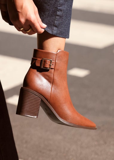 Linzi Rise Tan Faux Leather Block Heeled Ankle Boot