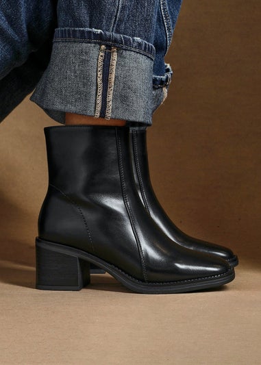 Linzi Wander Black Faux Leather Heeled Ankle Boot