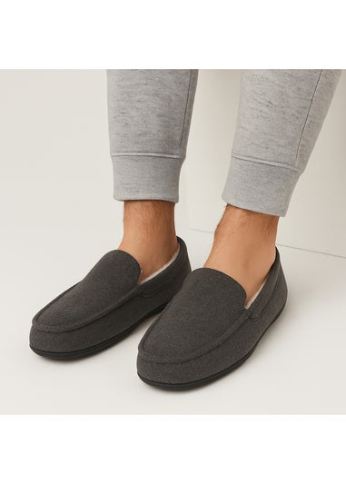 Totes Isotoner Grey Felt Moccasin Slipper With Sherpa Lining