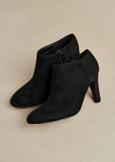 Linzi Wise Black Faux Suede Low Cut Heeled Boot