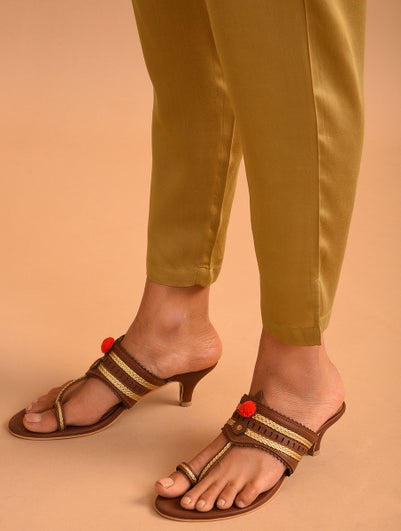 Women Gold Modal Solid Ankle Length Slim Fit Pant