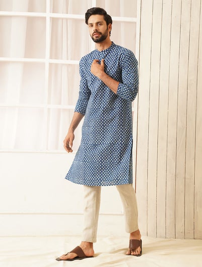 Men Blue Cotton Block Print Mandarin Collar Regular Fit Kurta - 38