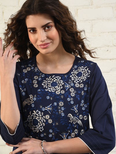 Women Indigo Blue Cotton Round Neck Straight Fit Kurta