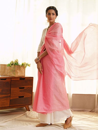 Women Pink Block Printed Kota Saree