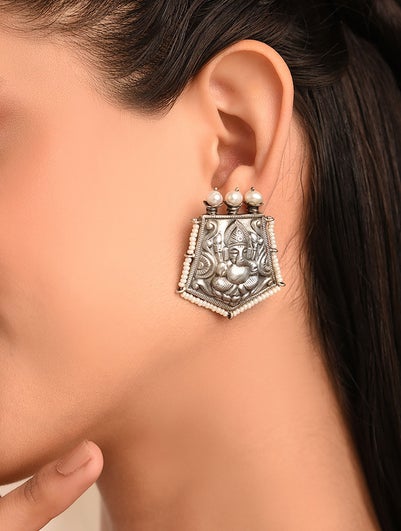 Women Silver Push Back Silver Studs