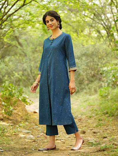 Women Indigo Blue Cotton Hand Embroidery Round Neck Regular Fit Kurta - XS