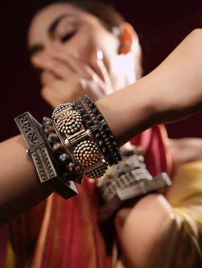 Women Dual Tone Tribal Openable Bangle