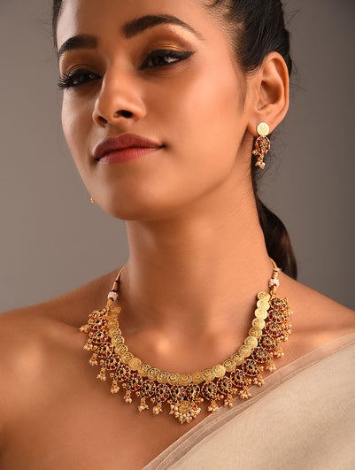 Women Maroon Gold Tone Temple Necklace With Earring