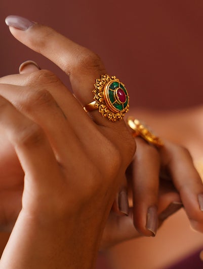 Maroon Green Gold Tone Temple Ring