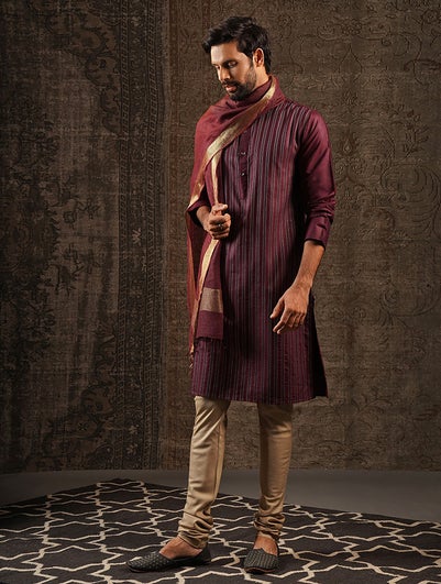 Men Wine Purple Silk Blend Mandarin Collar Regular Fit Kurta - 38