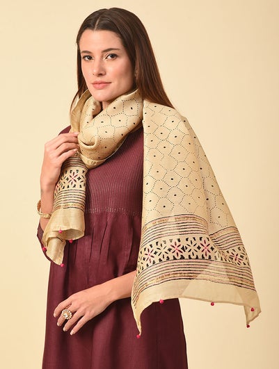 Women White Block Print Chanderi Stole With Kantha