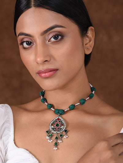 Women Green Red Tribal Silver Kundan Necklace