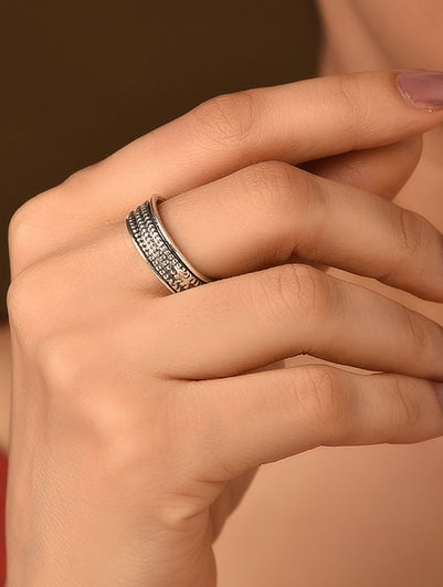 Women Silver Non Adjustable Silver Ring - 6