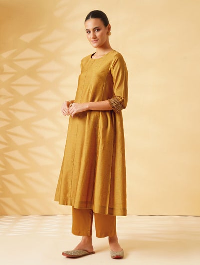 Women Mustard Khadi Silk Cotton Kurta With Crochet And Slip