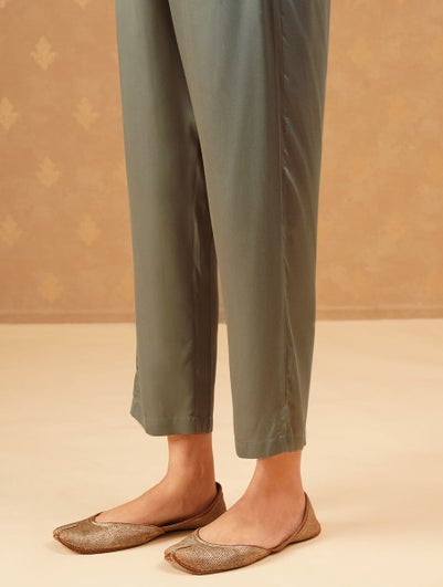 Women Olive Green Modal Solid Ankle Length Regular Fit Pant