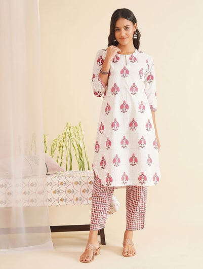 Women Multicolour Cotton Round Neck Regular Fit Kurta - XS