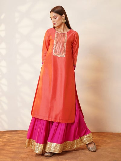 Women Multicolour Cotton Silk Round Neck Regular Fit Kurta - XS