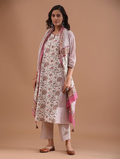 Women Multicolour Cotton Block Print Round Neck Regular Fit Kurta - XS