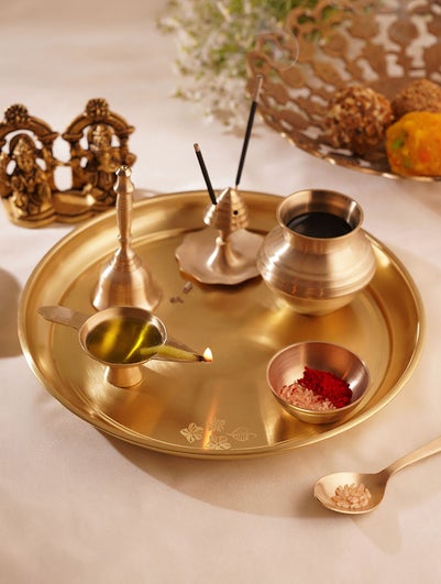 Brass Pooja Thali In A Gift Set