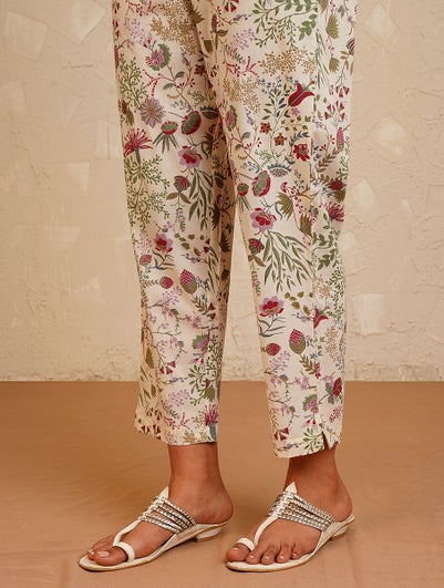 Women Multicolour Cotton Printed Ankle Length Regular Fit Pant