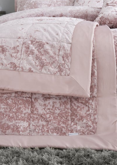 Catherine Lansfield Crushed Velvet Quilted Bedspread (220x220cm)