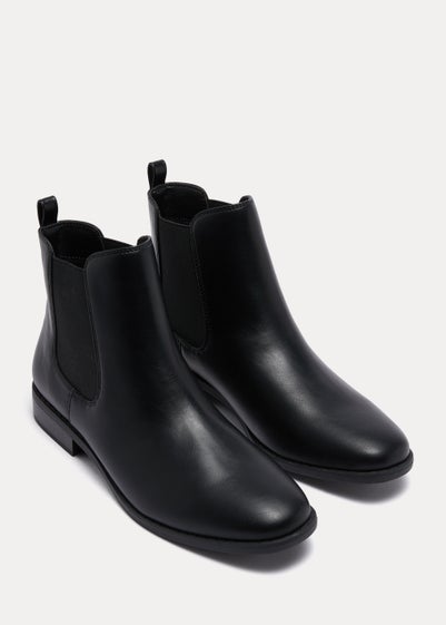 Black Chelsea Boots