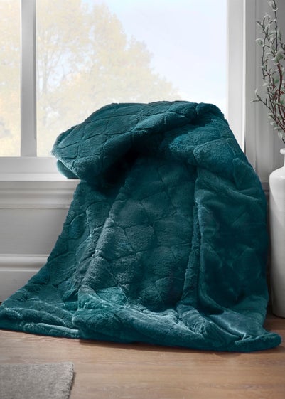 Catherine Lansfield Cosy Diamond Soft 130x170cm Blanket Throw - One Size