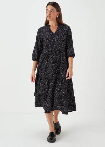 Black Spot Crinkle V-Neck Midi Dress